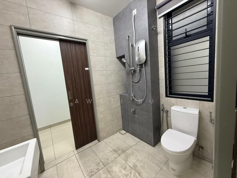 2-storey Terraced House for Rent in Shah Alam (Selangor) - Salawati Busro - Bathroom - PropertyGuru.com.my