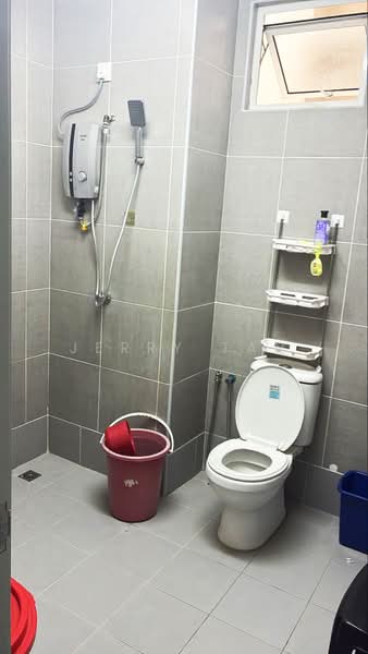 Servis Apartment untuk Disewa di Straits Garden Residence - Jerry Tan - Bathroom - PropertyGuru.com.my