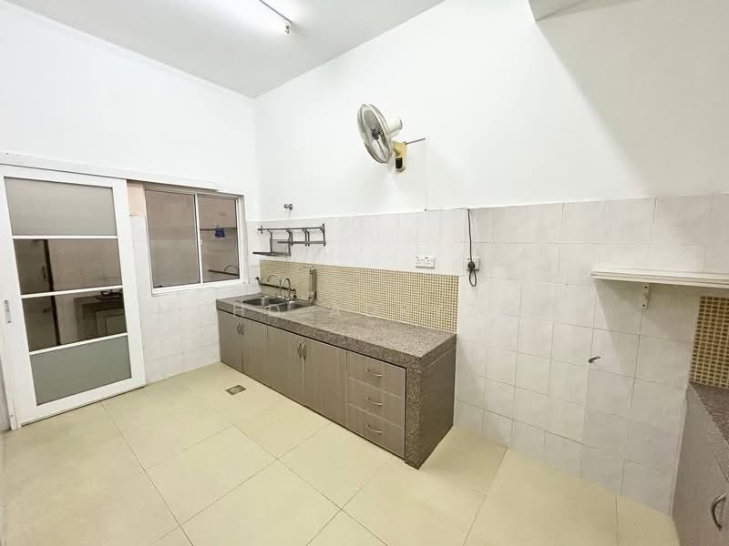 Rumah Teres 2 Tingkat untuk Dijual di Seksyen 23 (Shah Alam) - Mohd Adryzam - PropertyGuru.com.my