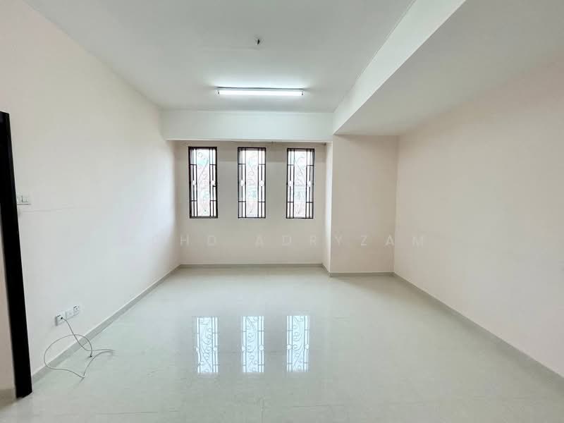 Rumah Teres 2 Tingkat untuk Dijual di Seksyen 23 (Shah Alam) - Mohd Adryzam - PropertyGuru.com.my
