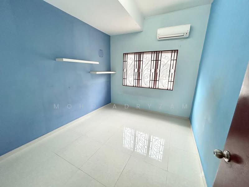 Rumah Teres 2 Tingkat untuk Dijual di Seksyen 23 (Shah Alam) - Mohd Adryzam - PropertyGuru.com.my