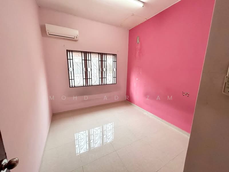 Rumah Teres 2 Tingkat untuk Dijual di Seksyen 23 (Shah Alam) - Mohd Adryzam - PropertyGuru.com.my