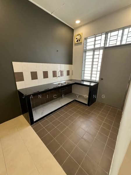 Rumah Teres 1 Tingkat untuk Dijual di Bandar Seri Impian (Kluang) - Janice Yong - Kitchen - PropertyGuru.com.my