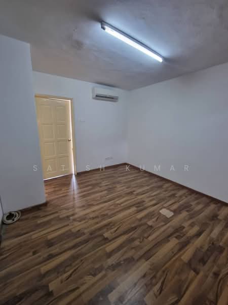 2-storey Terraced House for Sale in Wangsa Baiduri (Subang Jaya) - Satish Kumar - Interior - PropertyGuru.com.my