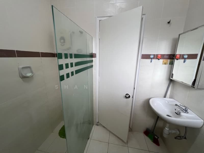 2-storey Terraced House for Sale in Bandar Sungai Long (Selangor) - Shanny Tan - Bathroom - PropertyGuru.com.my