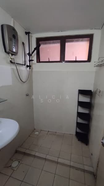 Condominium for Rent at Palm Spring @ Damansara - Alicia Soo - Bathroom - PropertyGuru.com.my