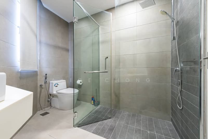 Condominium for Rent at Vivo Residential Suites - Alice Chong - Bathroom - PropertyGuru.com.my