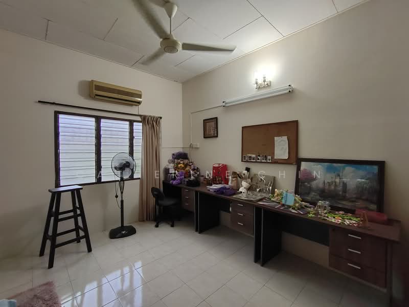 Semi-Detached House for Sale in Ipoh (Perak) - Catherine Chin - Study - PropertyGuru.com.my