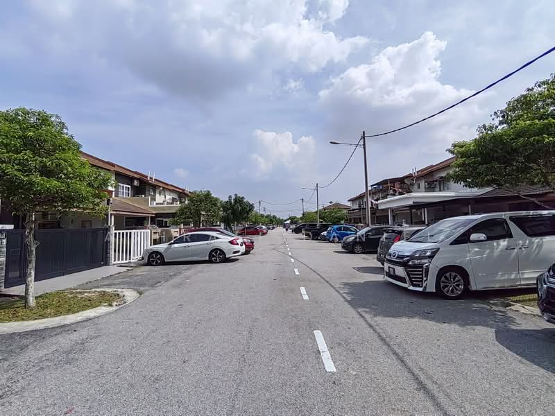 Rumah Teres 2 Tingkat untuk Dijual di Taman Desiran Bayu (Puchong) - Ashraff Daniel - PropertyGuru.com.my