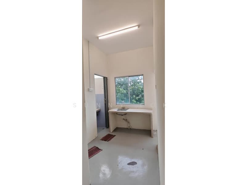 Rumah Flat untuk Disewa di Taman Juru - Sunny Lok - Kitchen - PropertyGuru.com.my