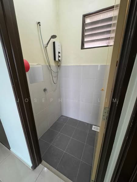 Apartment for Rent at Lembah Indah - Josephine Lim - Bathroom - PropertyGuru.com.my