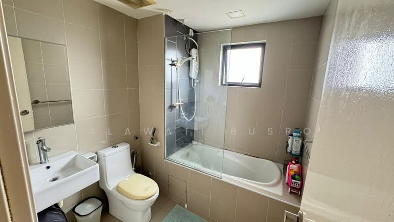 Servis Apartment untuk Disewa di Residensi Alami - Salawati Busro - Bathroom - PropertyGuru.com.my