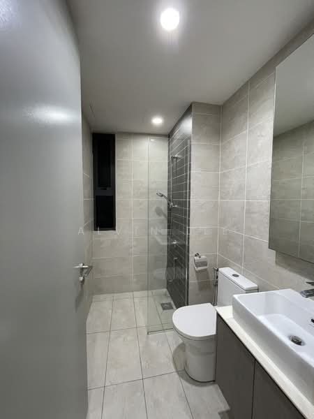 Service Residence for Rent at Millerz Square Serviced Residence - Alvin Lee - Bathroom - PropertyGuru.com.my