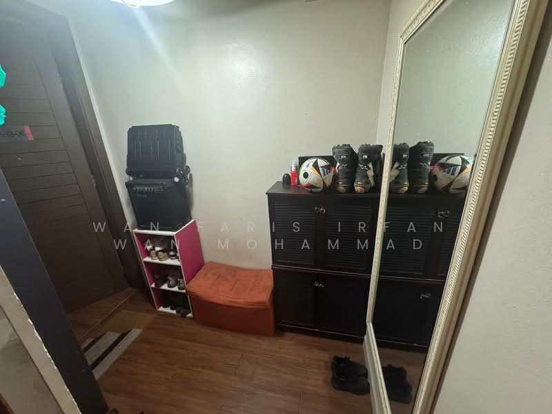 Kondominium untuk Dijual di Desa Putra - Wan Faris Irfan Wan Mohammad - Entrance - PropertyGuru.com.my