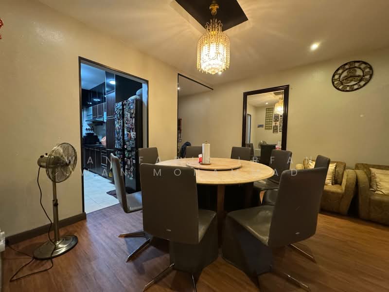 Kondominium untuk Dijual di Desa Putra - Wan Faris Irfan Wan Mohammad - Dining Room - PropertyGuru.com.my