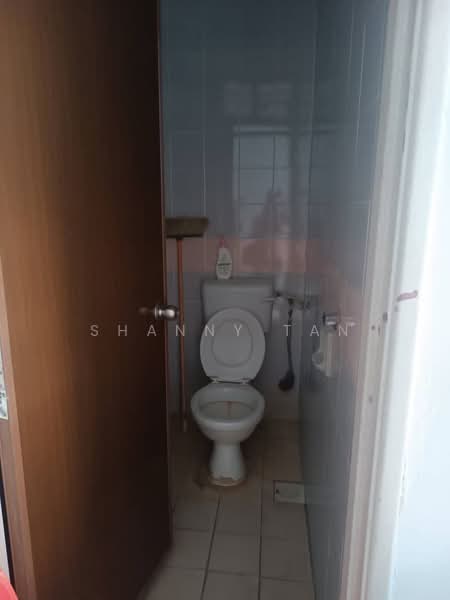 Condominium for Sale at Cypress Condominium - Shanny Tan - Bathroom - PropertyGuru.com.my