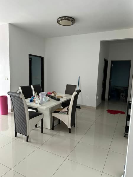 Kondominium untuk Disewa di Oasis 2 Residence - Kent Fong - Dining Room - PropertyGuru.com.my