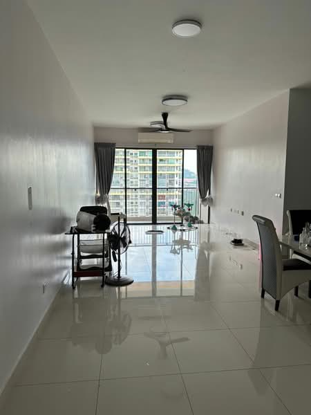 Kondominium untuk Disewa di Oasis 2 Residence - Kent Fong - Living Room - PropertyGuru.com.my