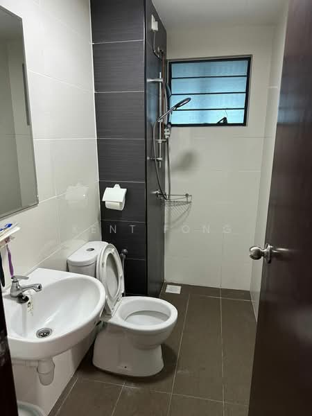 Kondominium untuk Disewa di Oasis 2 Residence - Kent Fong - Bathroom - PropertyGuru.com.my
