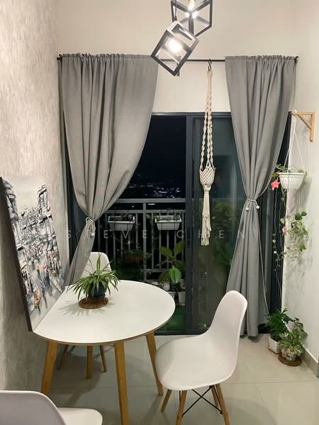 Servis Apartment untuk Dijual di Ayuman Suites - Steve Chen - Balcony - PropertyGuru.com.my