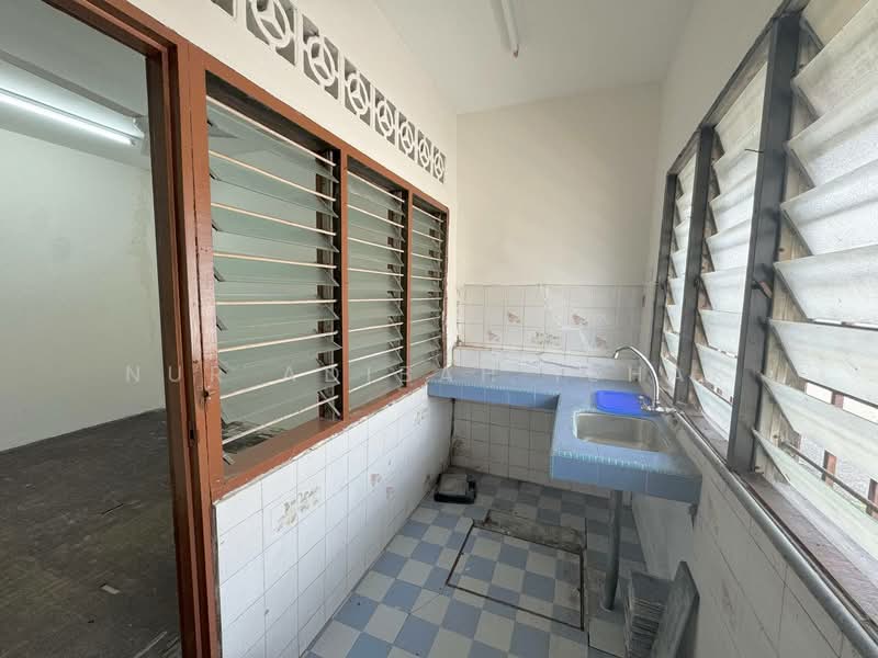 Rumah Teres 1 Tingkat untuk Dijual di Seksyen 51a (Petaling Jaya) - Nur Adibah Ishak - PropertyGuru.com.my