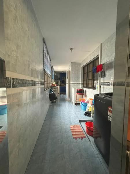 Rumah Teres 2 Tingkat untuk Dijual di Taman Desa Tebrau (Tebrau) - Jennie Chew - Corridor - PropertyGuru.com.my
