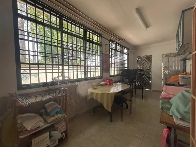Rumah Teres 2 Tingkat untuk Dijual di Taman Desa Tebrau (Tebrau) - Jennie Chew - Dining Room - PropertyGuru.com.my
