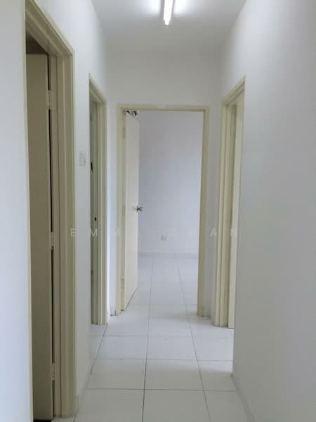 Condominium for Rent at The Zen - Emma Chan - Corridor - PropertyGuru.com.my