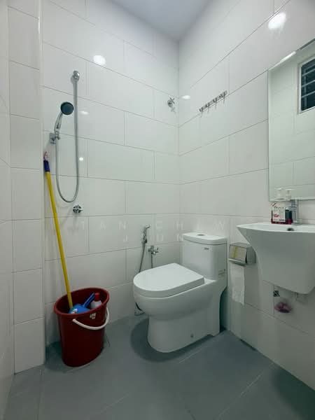 Rumah Teres 2 Tingkat untuk Dijual di Ampang Saujana (Ampang) - Tan Chew Jiun - Bathroom - PropertyGuru.com.my