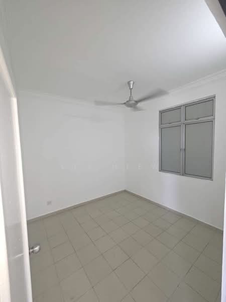 Apartment for Sale at Lake View Suites - Lex Hiew - Interior - PropertyGuru.com.my