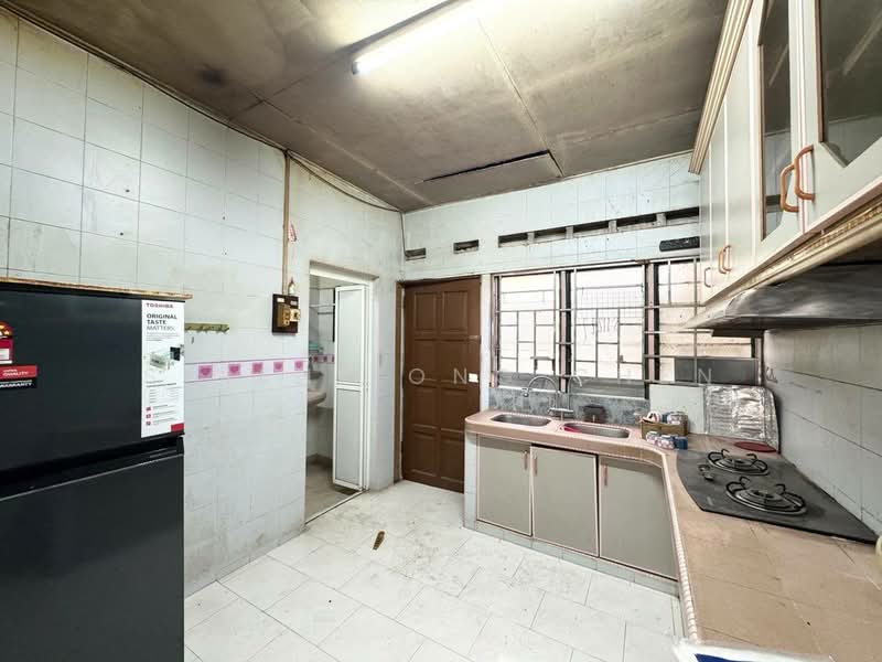 Rumah Teres 2 Tingkat untuk Dijual di Skudai (Johor) - Shieh Long Chen - Kitchen - PropertyGuru.com.my