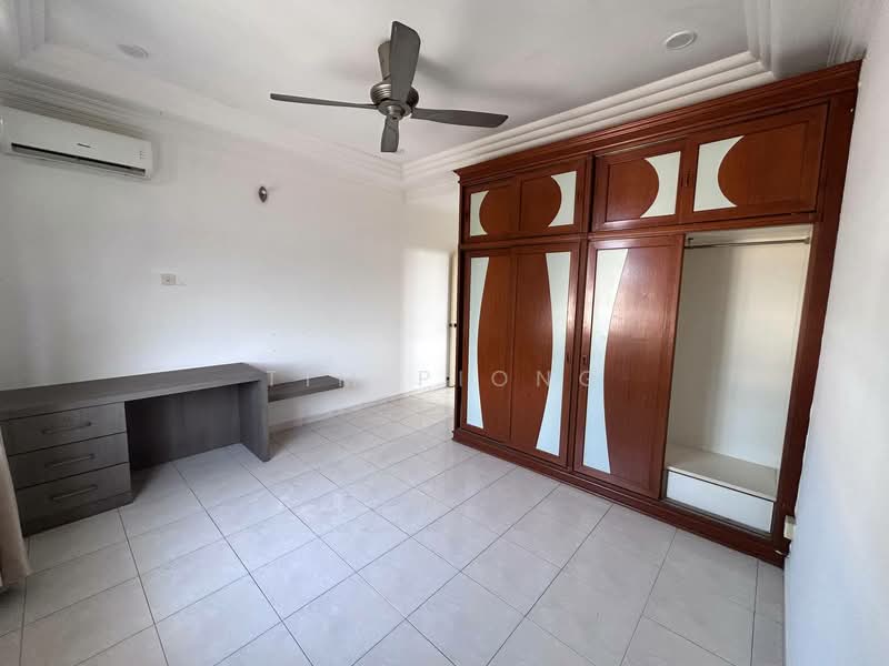 Apartment for Sale at Emerald Court - Tim Piong - Bedroom - PropertyGuru.com.my
