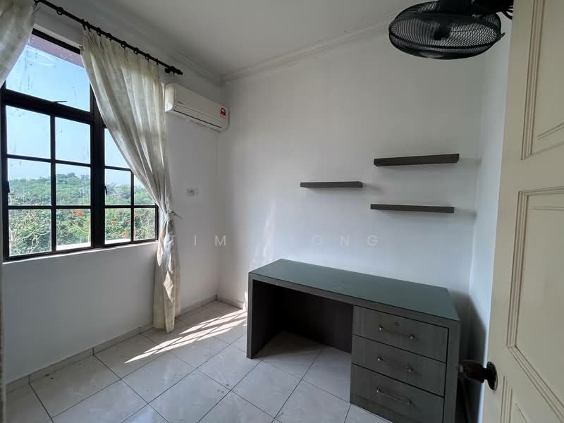 Apartment for Sale at Emerald Court - Tim Piong - Study - PropertyGuru.com.my