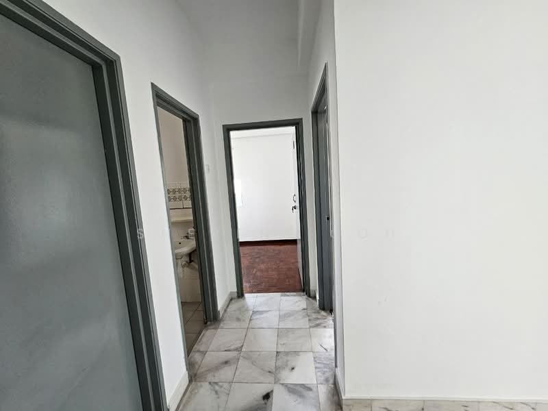 Condominium for Rent at Pandan Puteri - Sherene Goh - Corridor - PropertyGuru.com.my