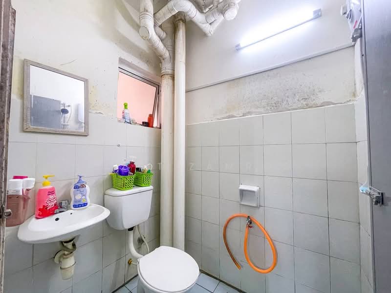 Apartment for Sale at Laguna Biru - Izzat Zamros - PropertyGuru.com.my