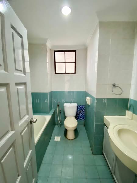 Condominium for Sale at Flora Green - Shanny Tan - Bathroom - PropertyGuru.com.my