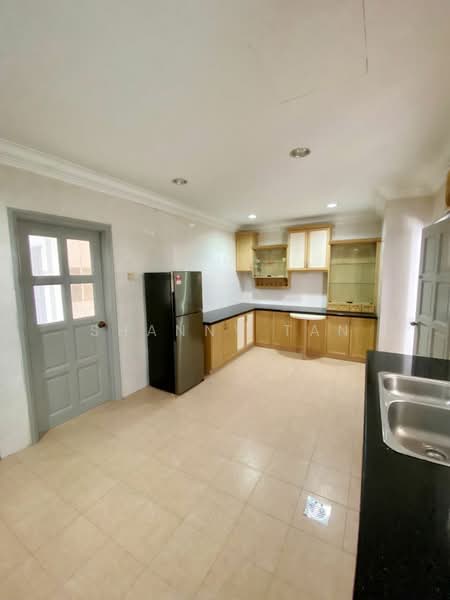 Condominium for Sale at Flora Green - Shanny Tan - Kitchen - PropertyGuru.com.my