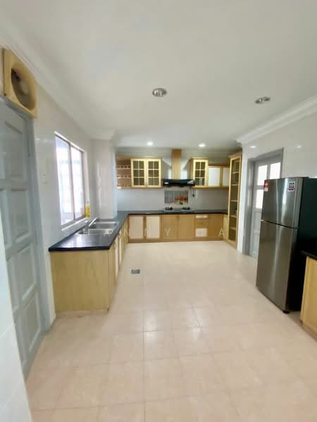 Condominium for Sale at Flora Green - Shanny Tan - Kitchen - PropertyGuru.com.my