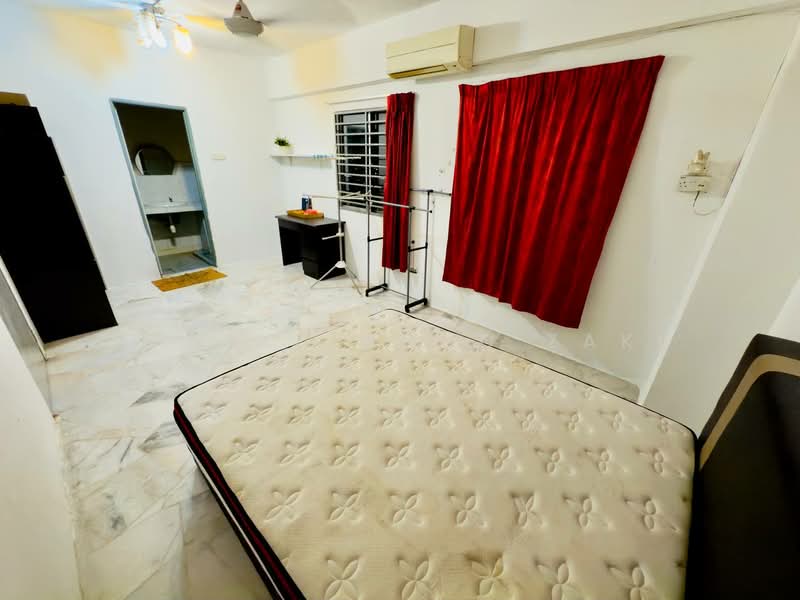 Kondominium untuk Dijual di Bukit Pandan Kondominium 2 - Danial Mohd Zaki - Bedroom - PropertyGuru.com.my