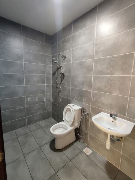 Rumah Teres 3 Tingkat untuk Disewa di Batu 9 (Cheras) - Kelly Chua - Bathroom - PropertyGuru.com.my