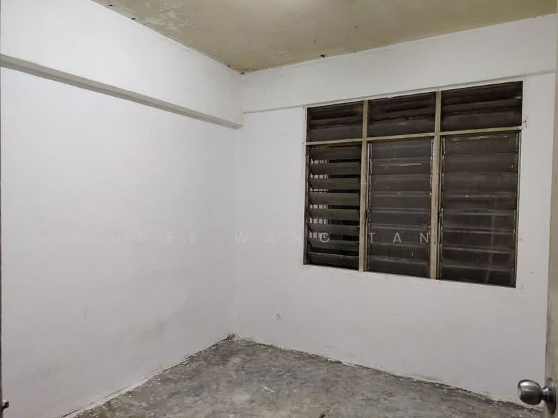 Rumah Flat untuk Disewa di Rumah Pangsa Batu Berendam - Ngee Wang Tan - Interior - PropertyGuru.com.my