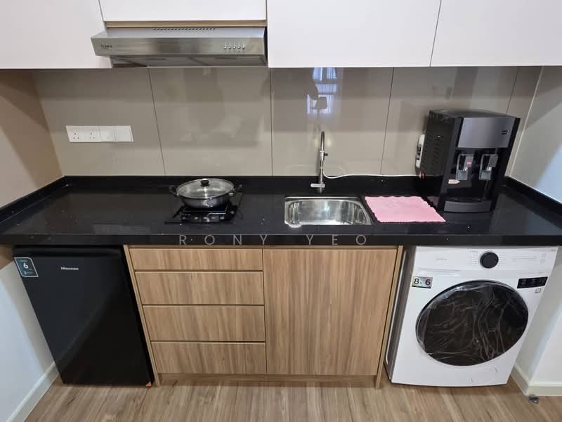 Servis Apartment untuk Disewa di Sunway Velocity TWO - Rony Yeo - Kitchen - PropertyGuru.com.my