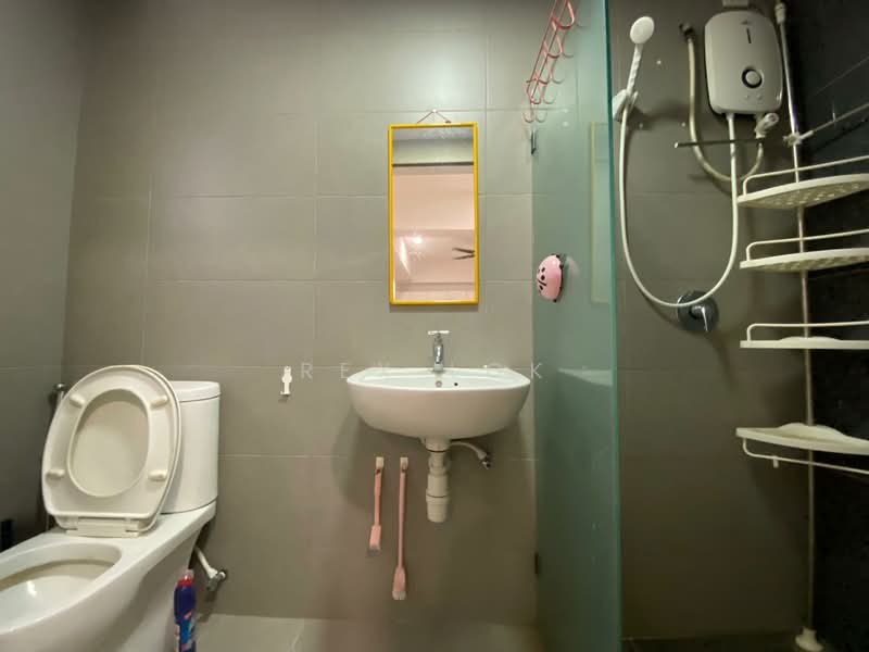 Service Residence for Rent at Avenue D'Vogue - Rex Lok - Bathroom - PropertyGuru.com.my