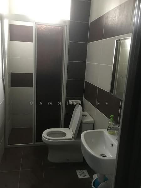 Kondominium untuk Dijual di M Condominium @ Larkin - Maggie Lee - Bathroom - PropertyGuru.com.my