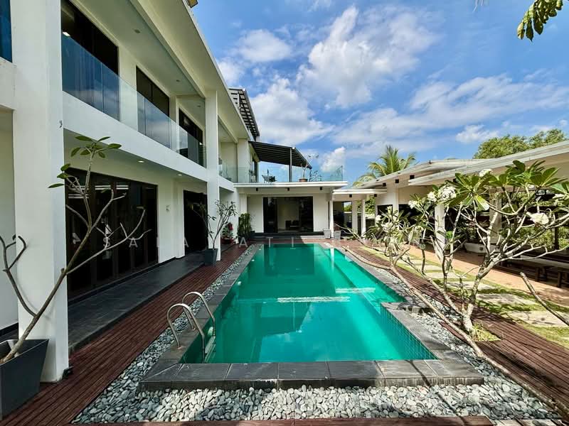 Semi-Detached House for Sale in Denai Alam (Shah Alam) - Salawati Busro - Exterior - PropertyGuru.com.my