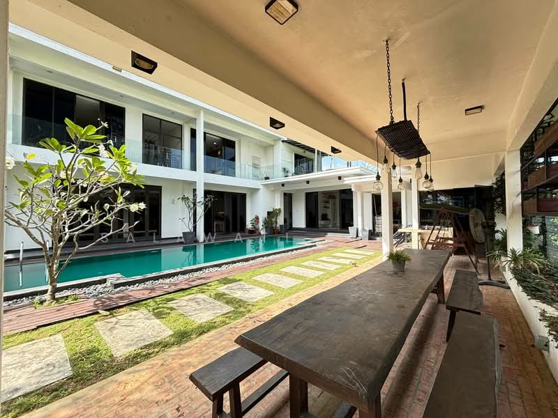 Semi-Detached House for Sale in Denai Alam (Shah Alam) - Salawati Busro - Exterior - PropertyGuru.com.my