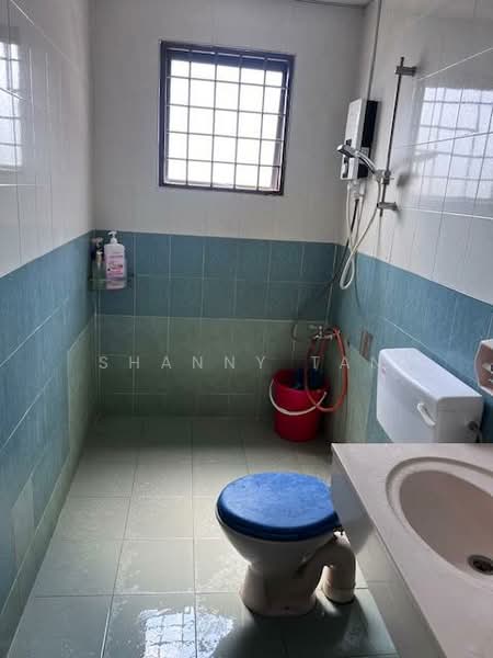 Condominium for Sale at Evergreen Park Scot Pine - Shanny Tan - Bathroom - PropertyGuru.com.my