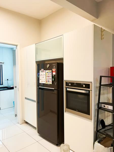 Kondominium untuk Disewa di The LIGHT COLLECTION I - Jerry Tan - Kitchen - PropertyGuru.com.my