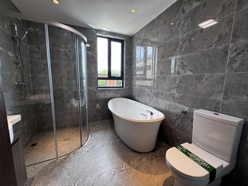 Cluster House for Sale in Iskandar Puteri (Nusajaya) (Johor) - Elaine Ng - Bathroom - PropertyGuru.com.my