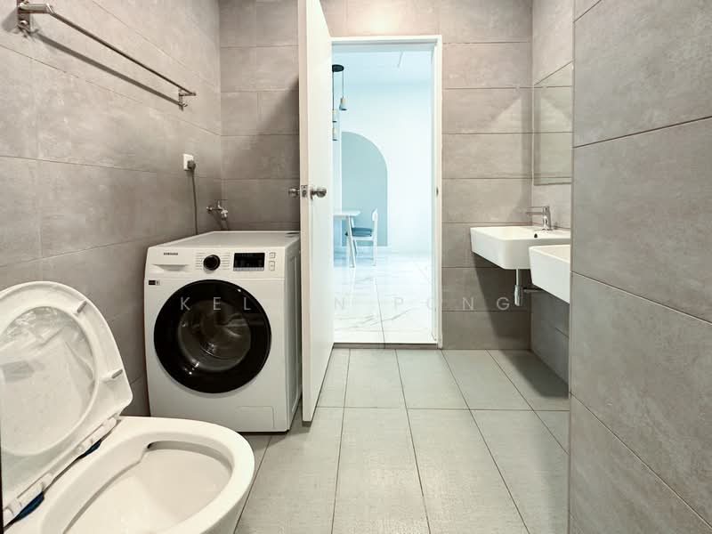 Servis Apartment untuk Disewa di Cubic Botanical - Kelvin Pong - Bathroom - PropertyGuru.com.my